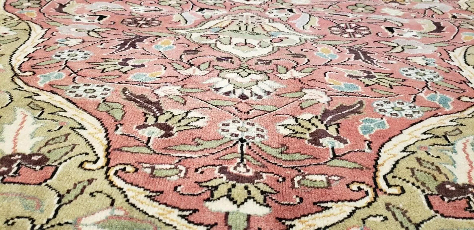 Cappadocia Rug Collection